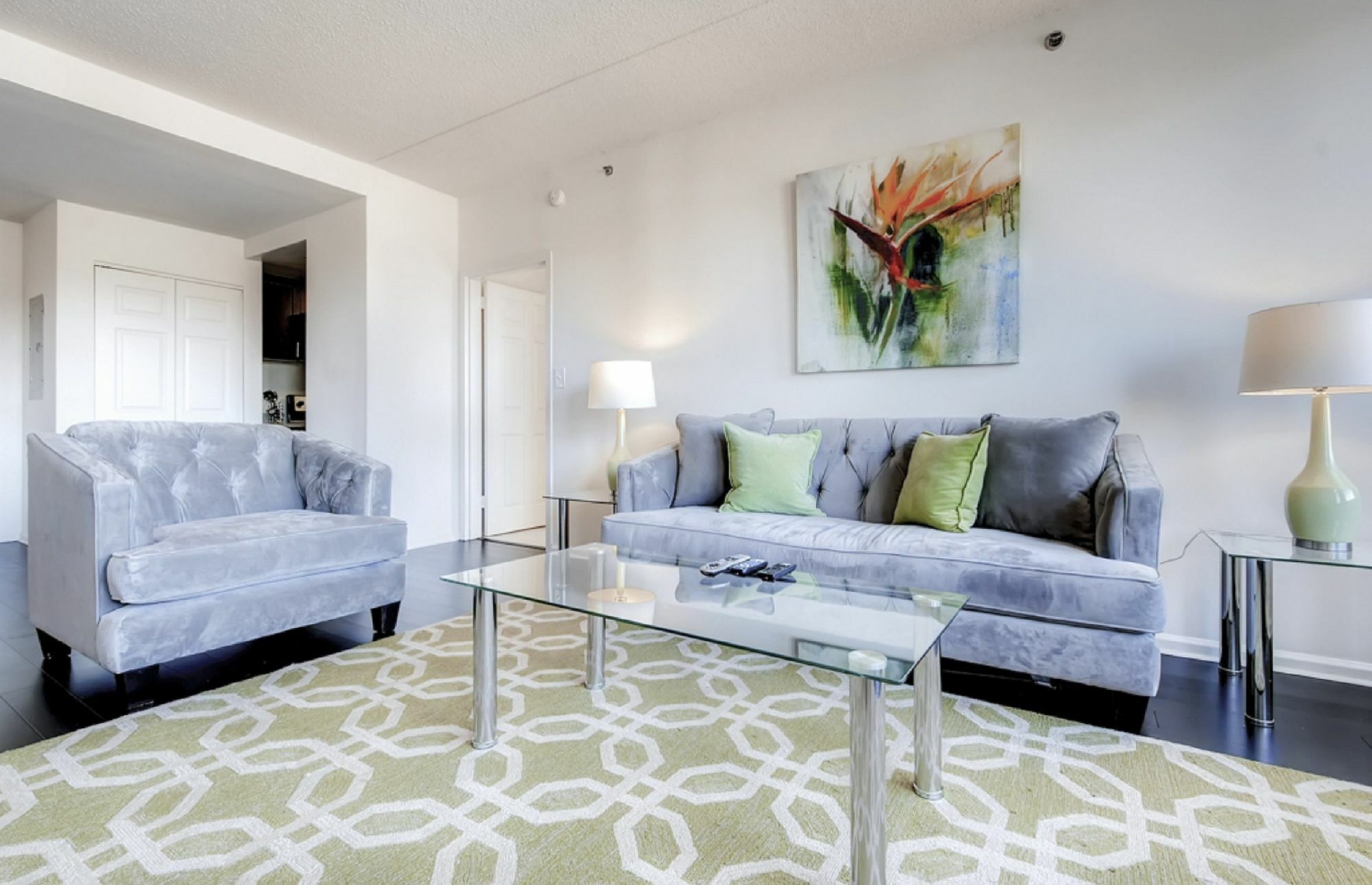 Global Luxury At Tiverton Ave Appartement