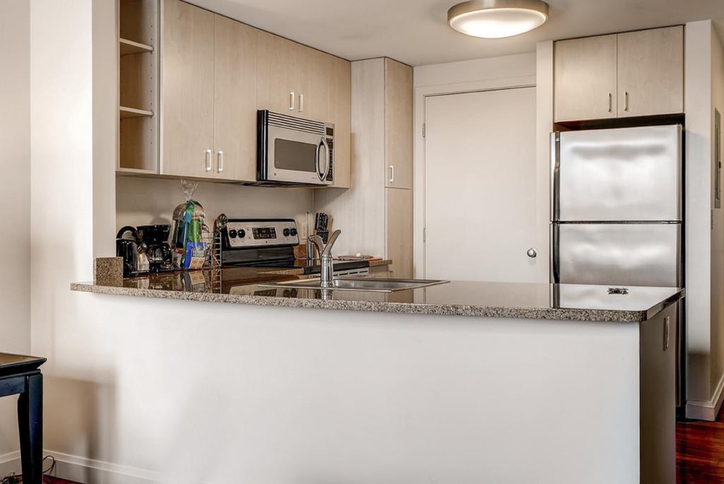 Global Luxury At Tiverton Ave Apartamento *